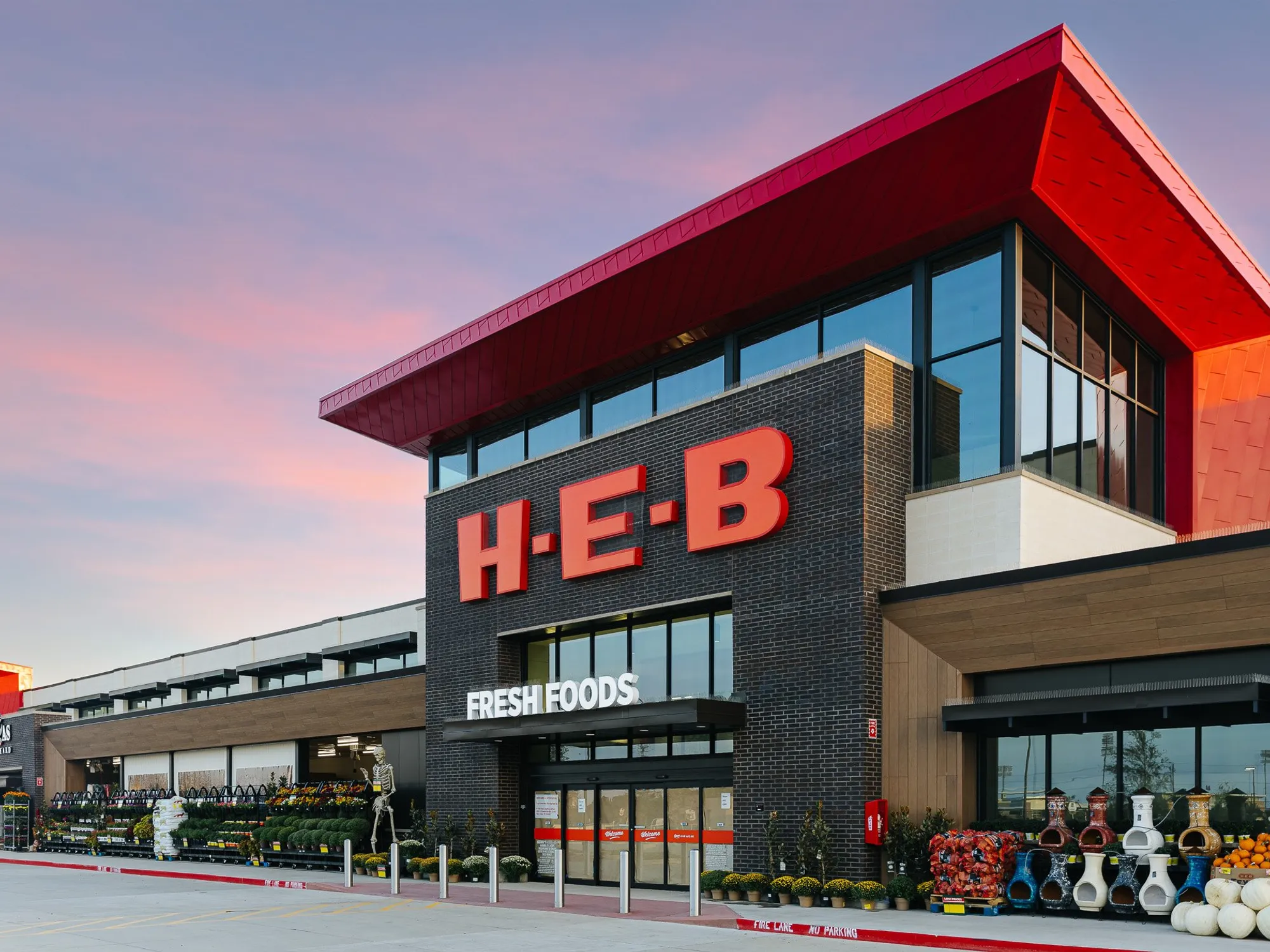H-E-B storefront